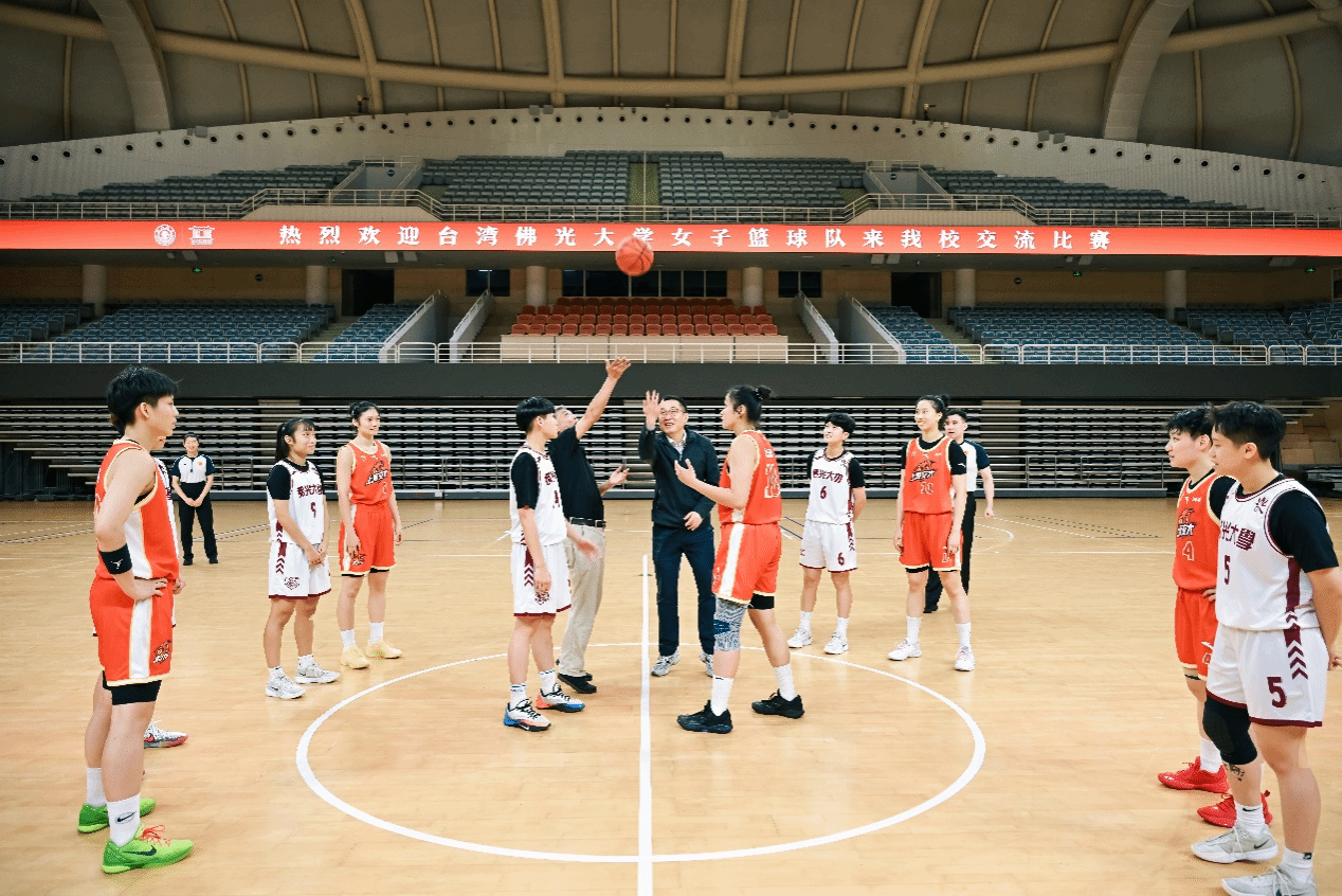 758A4